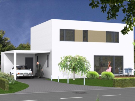 Ein modernes, weißes, zweistöckiges Massivhaus in Dresden verfügt über große Fenster und einen Carport mit einem geparkten Auto. Ein Mann steht daneben, während eine Frau an einem Gartentisch im Freien entspannt. Der klare blaue Himmel wird von Bäumen eingerahmt und schafft eine ruhige, malerische Kulisse.
